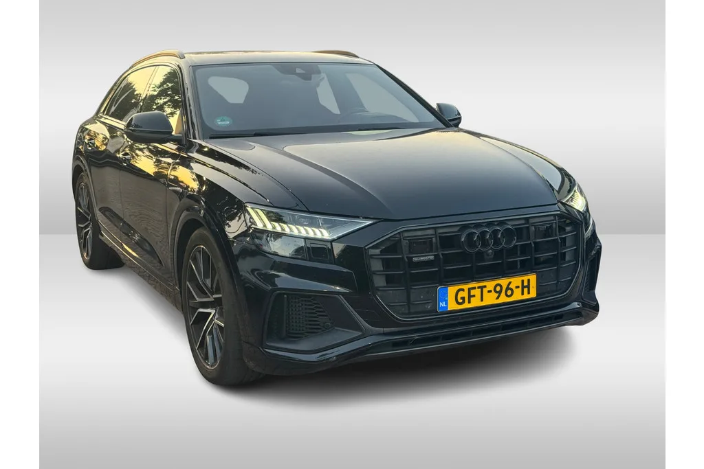 Audi Q8 (2021) — foto 1