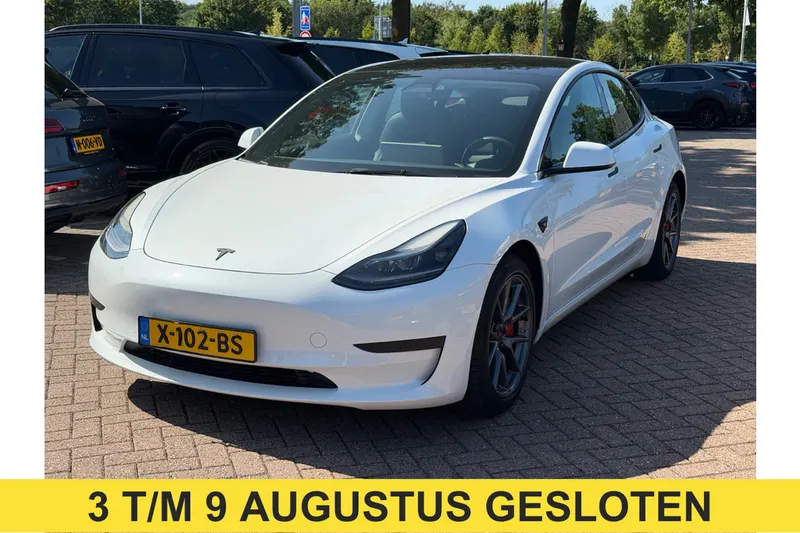 Tesla Model 3 (2021)