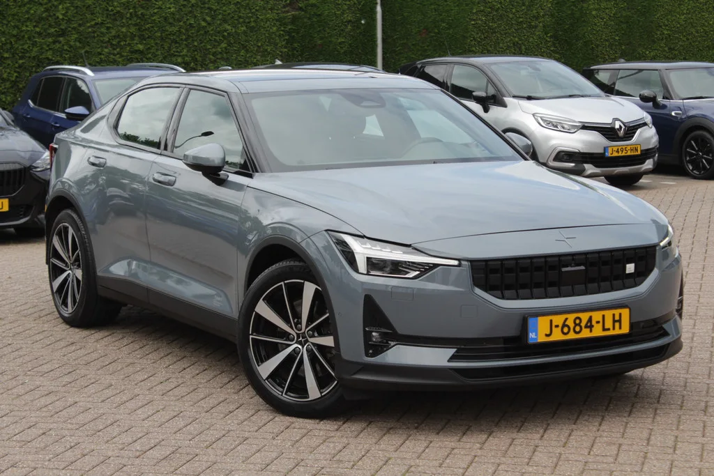 Polestar 2 (2020) — foto 1