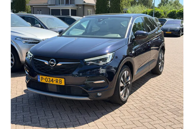 Opel Grandland (2017)