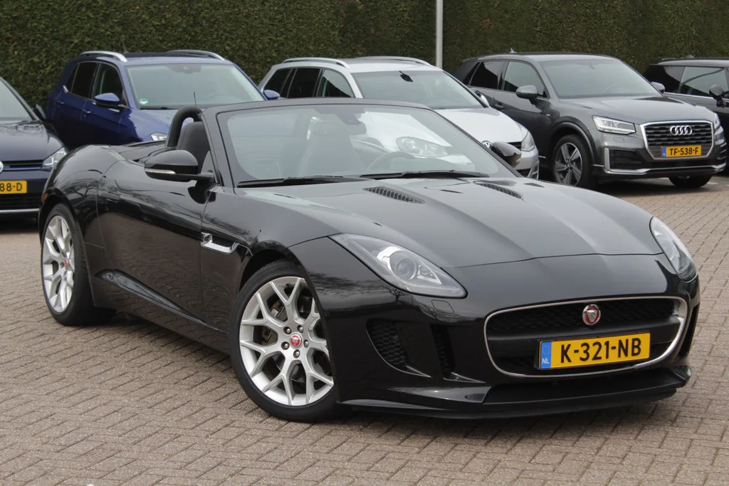 Jaguar F-Type (2017) — foto 1