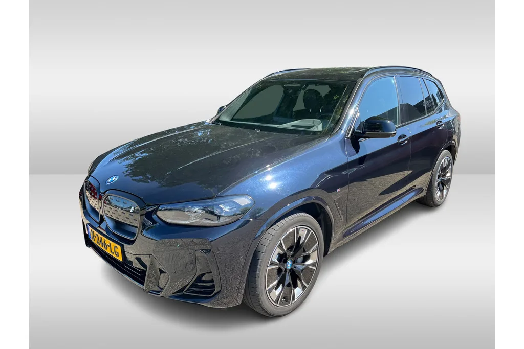 BMW iX3 (2023) — foto 1