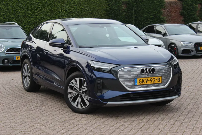 Audi Q4 e-tron (2024)