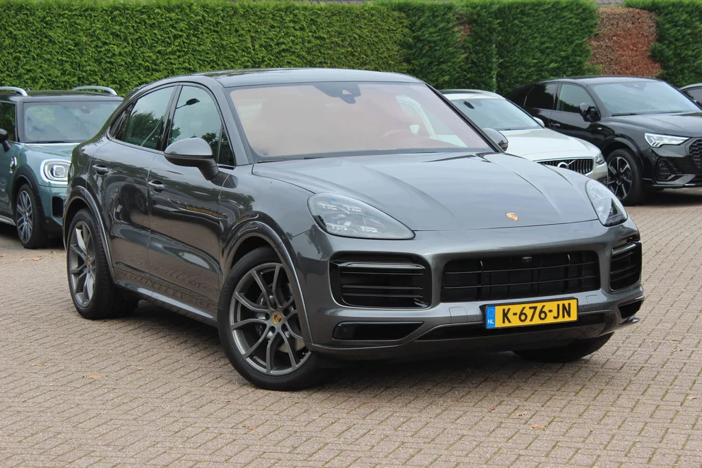 Porsche Cayenne Coupé (2021) — foto 1