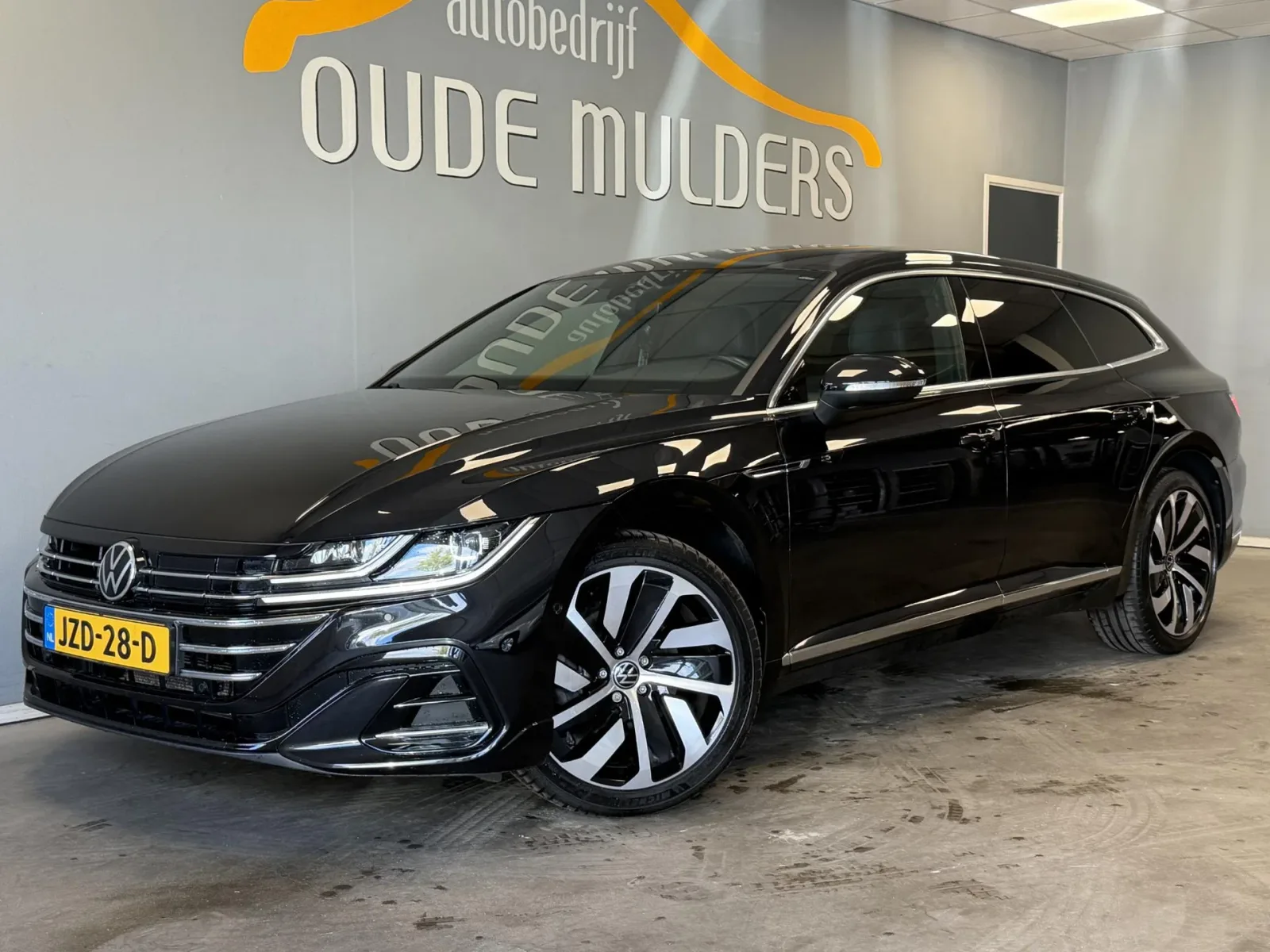Volkswagen Arteon (2023) — foto 1