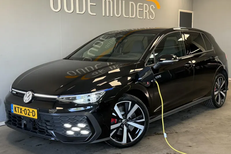 Volkswagen Golf (2025)