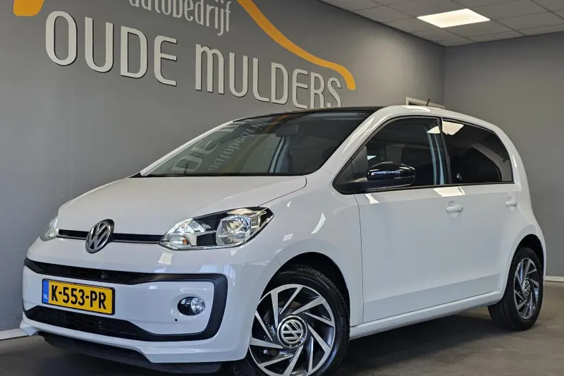 Volkswagen Up! (2017)