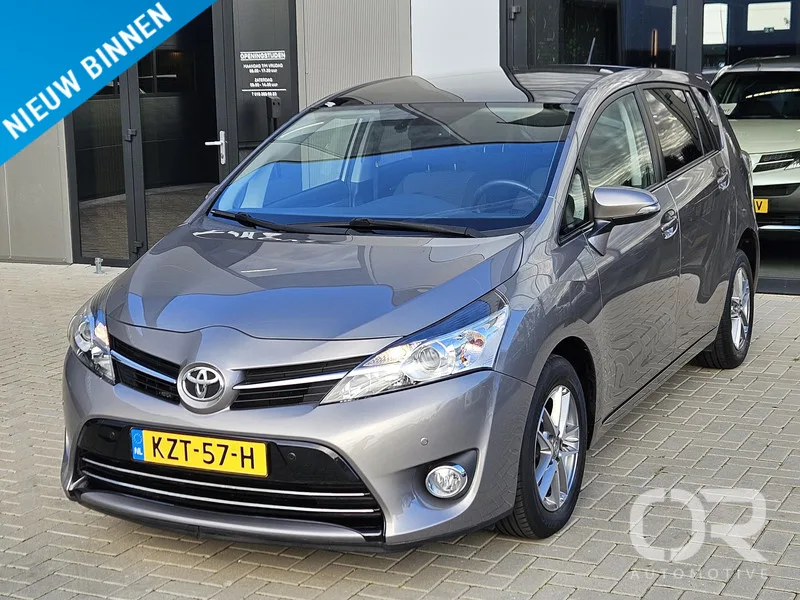 Toyota Verso (2016) — foto 1