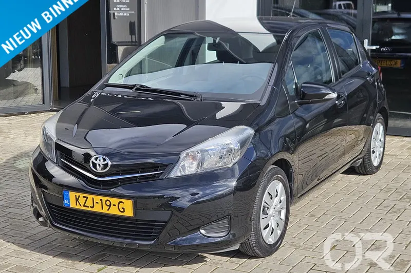 Toyota Yaris (2012)