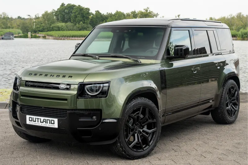 Land Rover Defender (2026)
