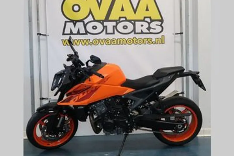 KTM 990 Duke (2024)