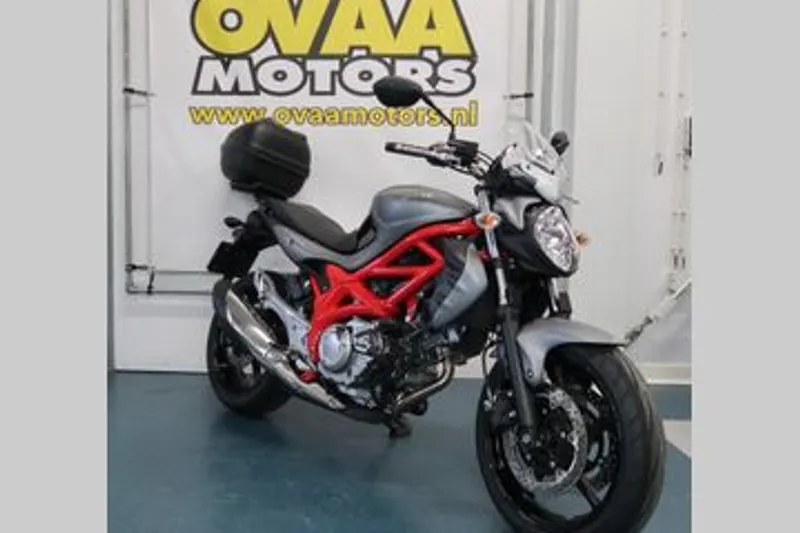 Suzuki Gladius (2015)