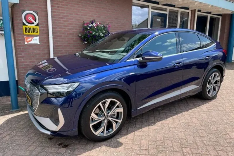 Audi Q4 (2022)