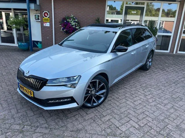 Škoda Superb (2023) — foto 1