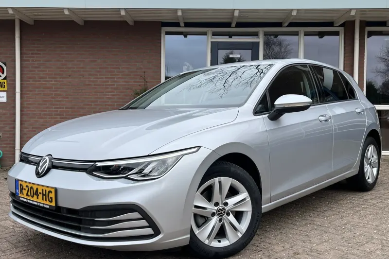Volkswagen Golf (2022)