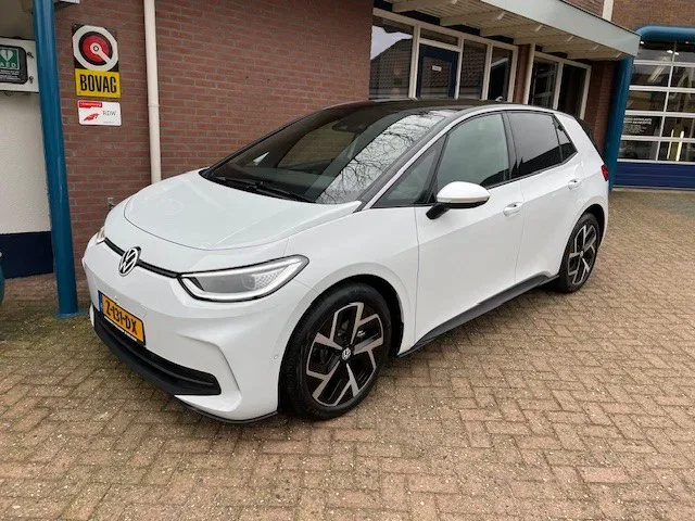 Volkswagen ID.3 (2024) — foto 1