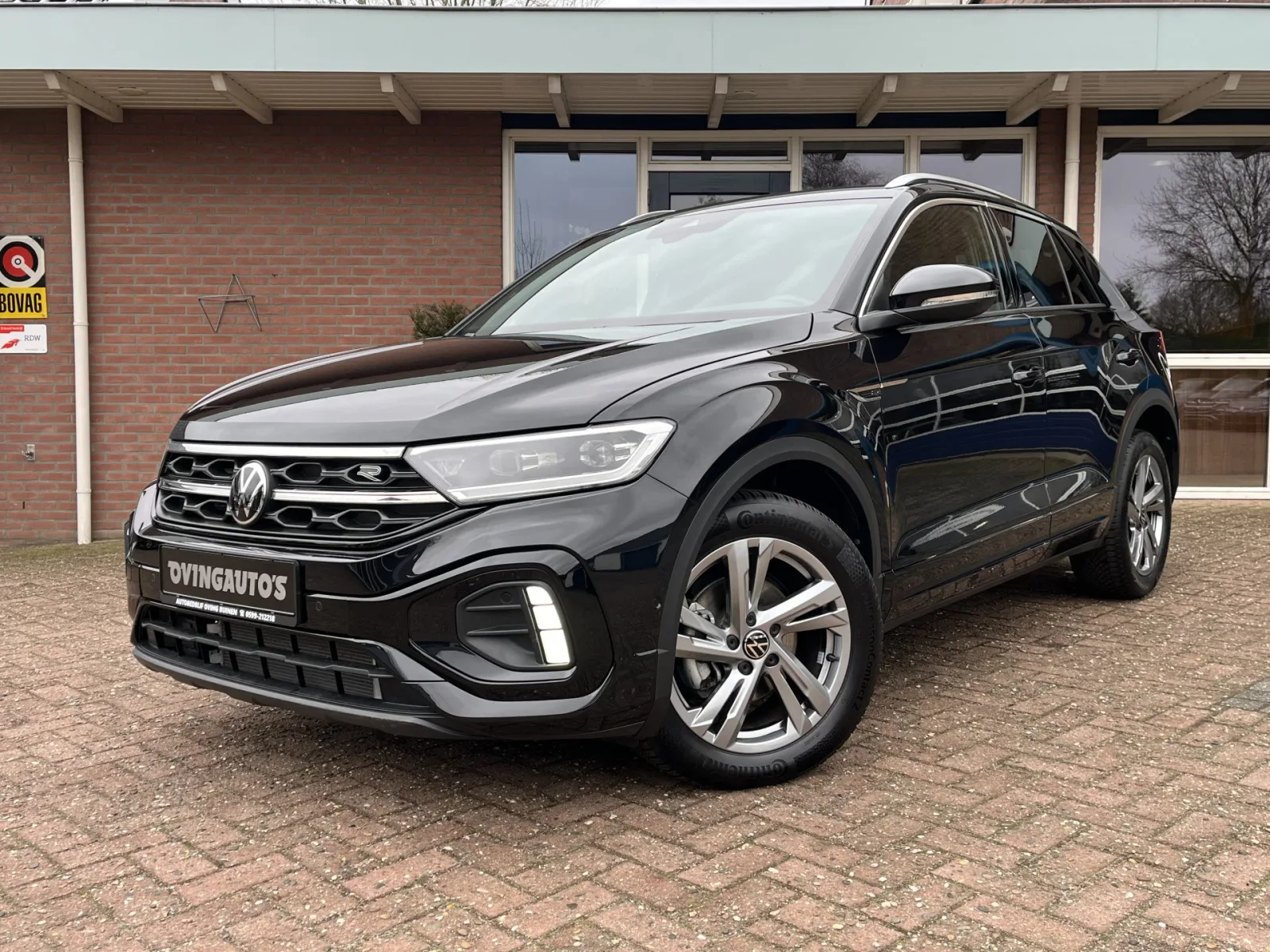 Volkswagen T-Roc (2025) — foto 1