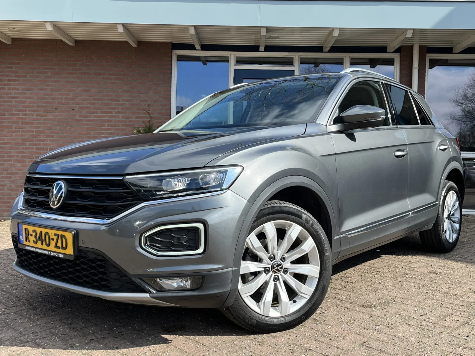 Volkswagen T-Roc (2021) — foto 1