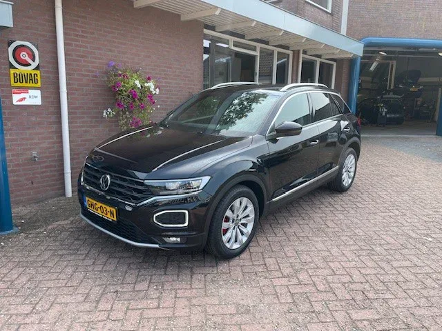 Volkswagen T-Roc (2020) — foto 1