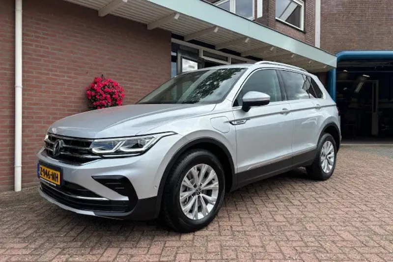 Volkswagen Tiguan (2023)