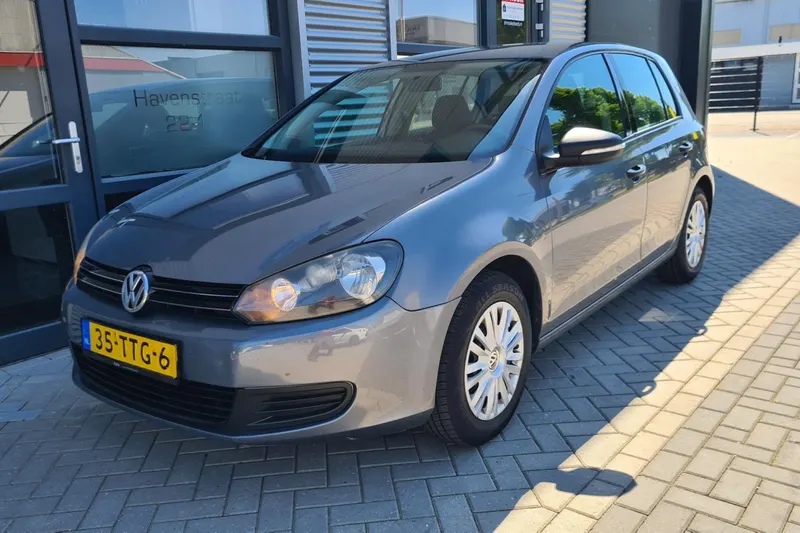 Volkswagen Golf (2012)
