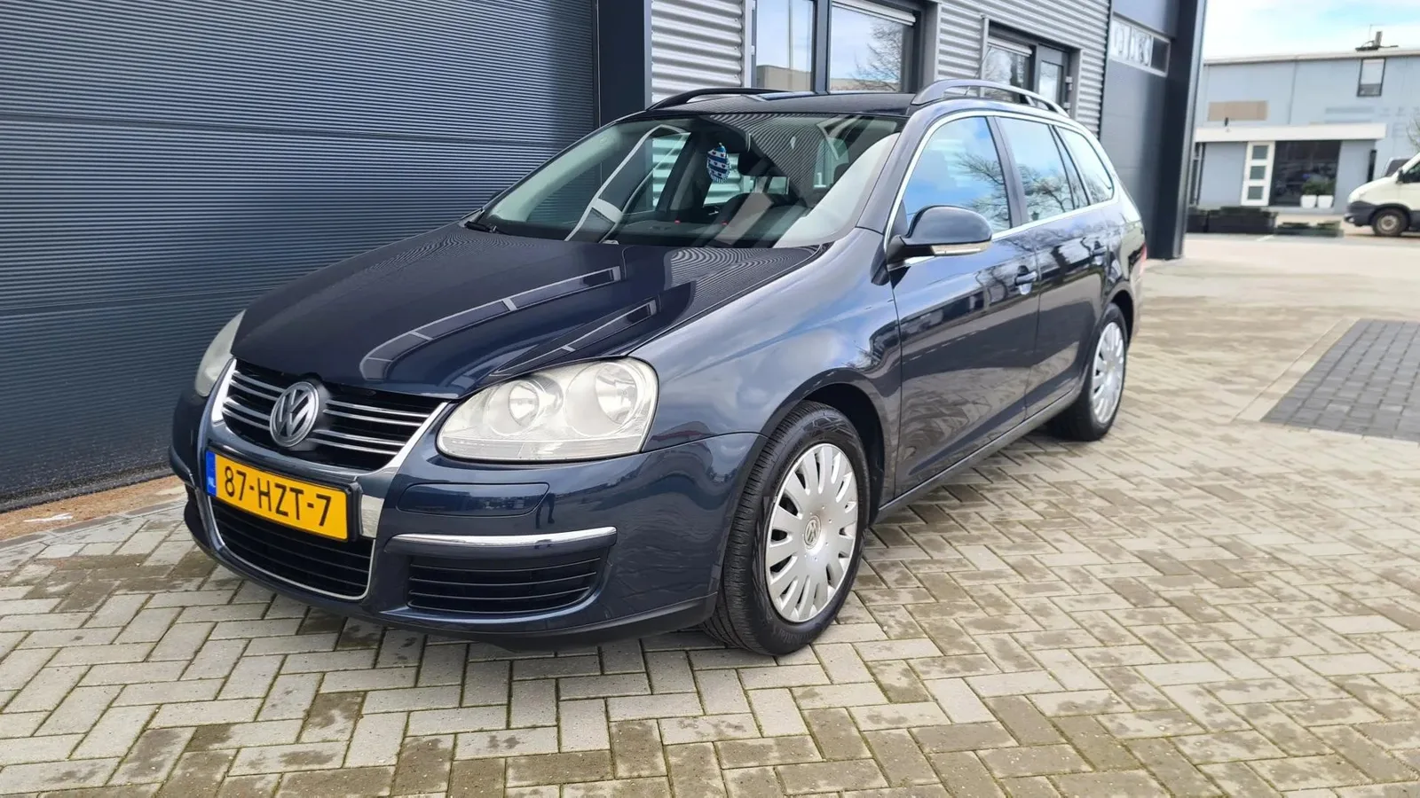 Volkswagen Golf (2009) — foto 1