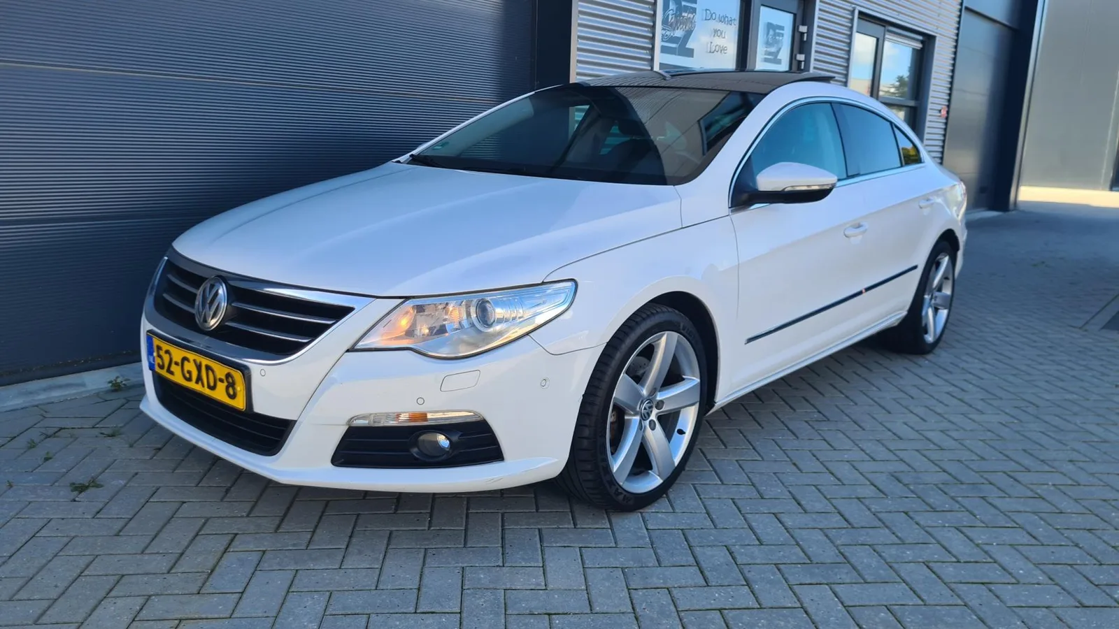 Volkswagen Passat (2008) — foto 1