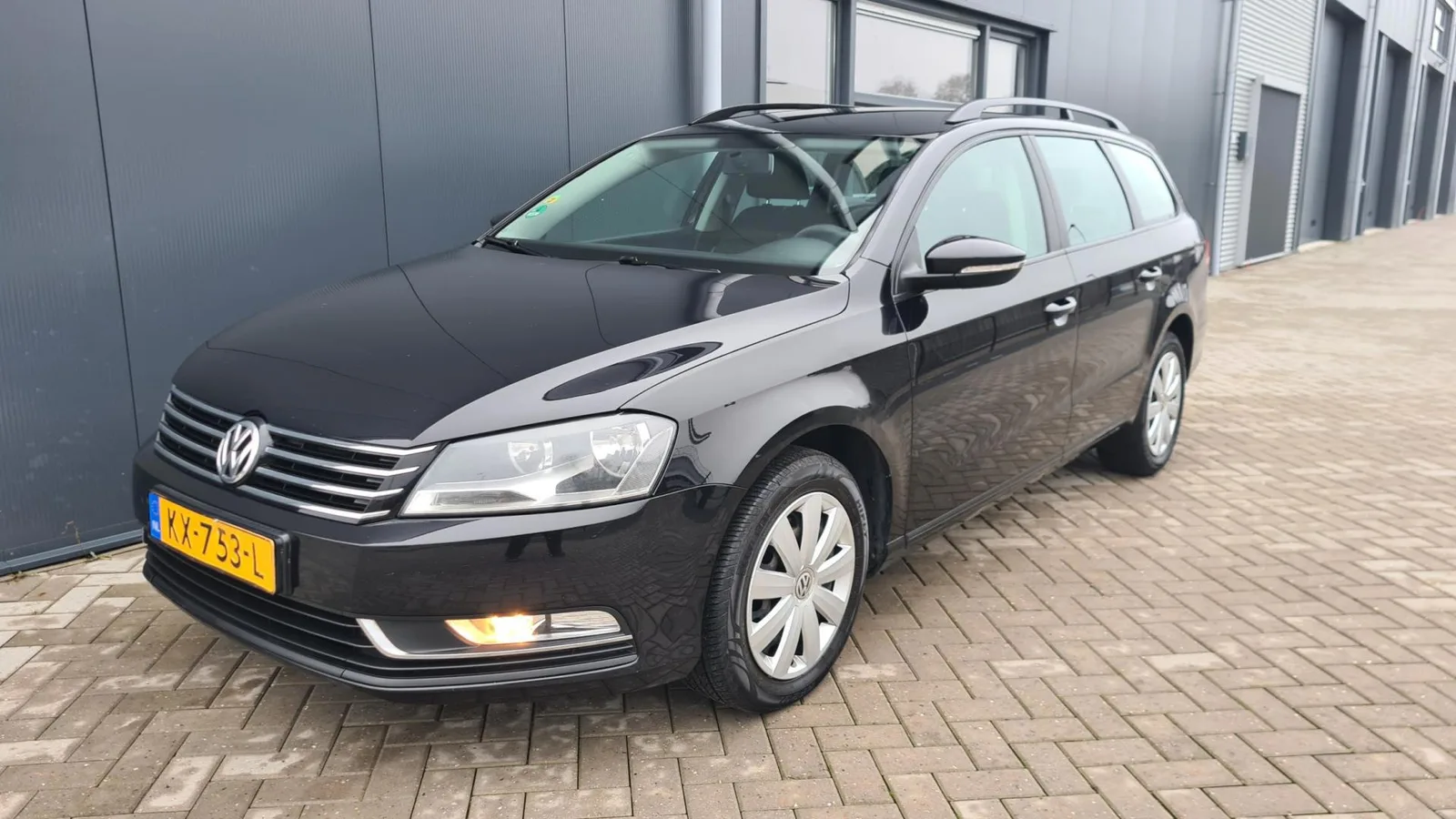 Volkswagen Passat (2012) — foto 1
