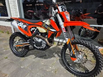 KTM 450 (2017) — foto 1