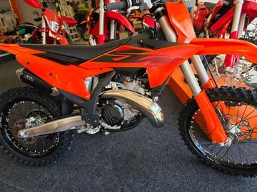 KTM 250 (2027) — foto 1
