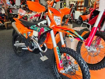 KTM 450 EXC (2027) — foto 1