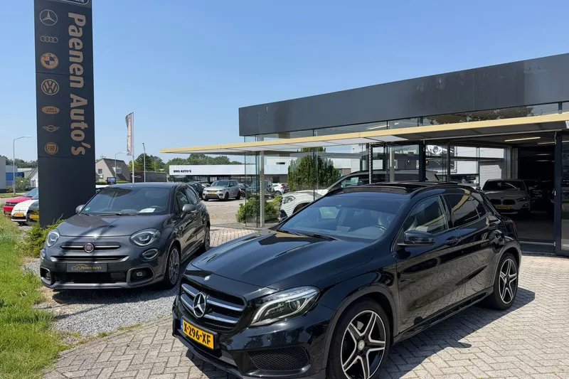 Mercedes-Benz GLA (2014)