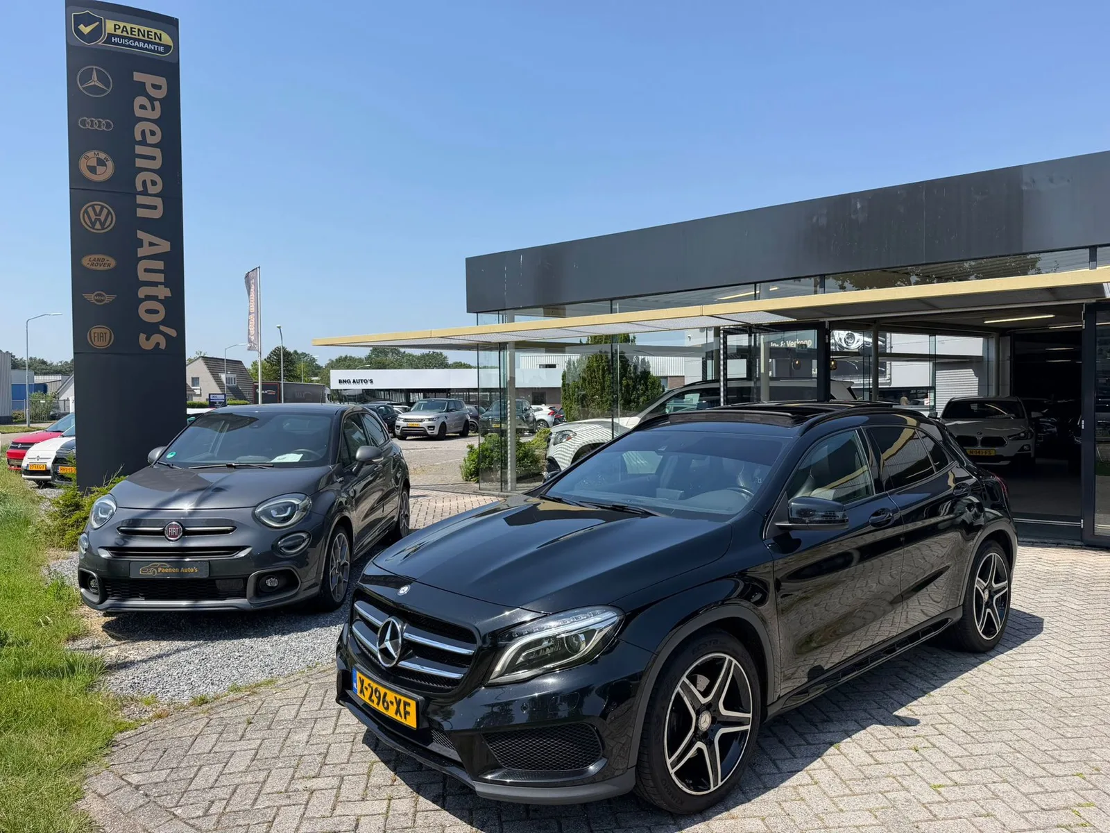 Mercedes-Benz GLA (2014) — foto 1
