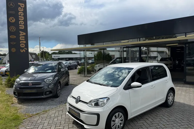 Volkswagen Up! (2016)