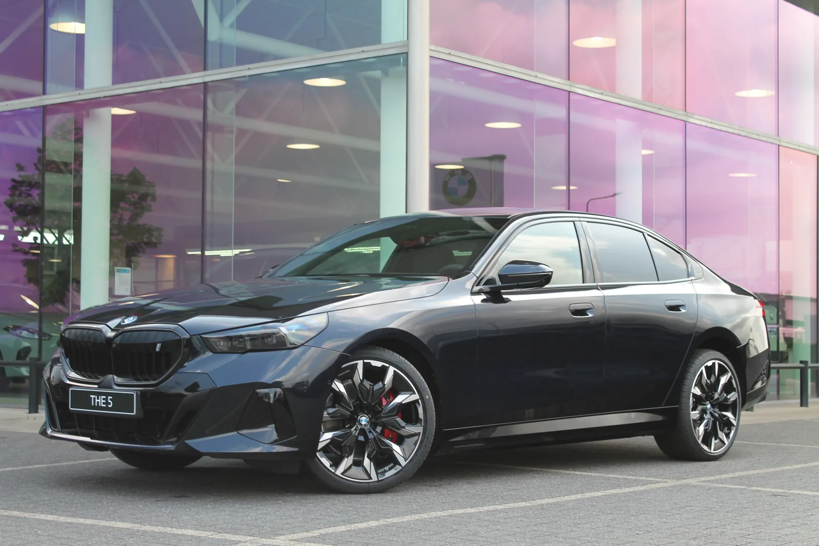 BMW i5 (2026) — foto 1