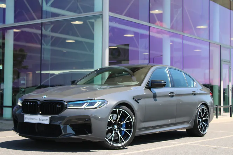 BMW M5 (2021)