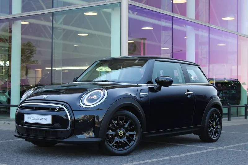 MINI Electric (2022)