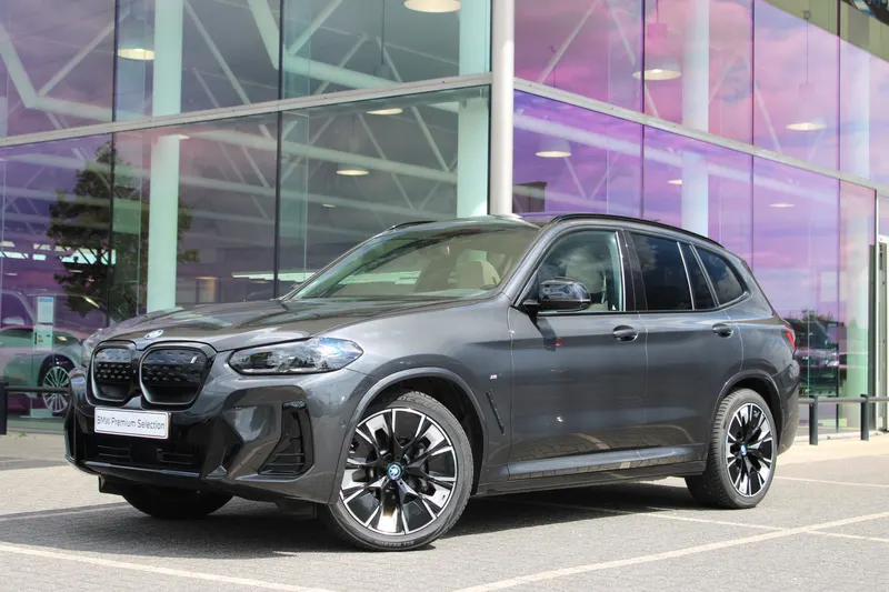 BMW iX3 (2022)