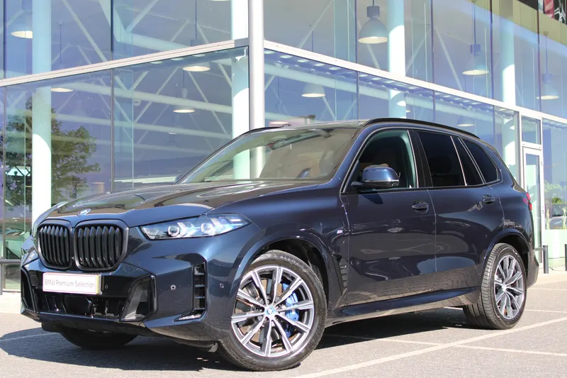 BMW X5 (2023)