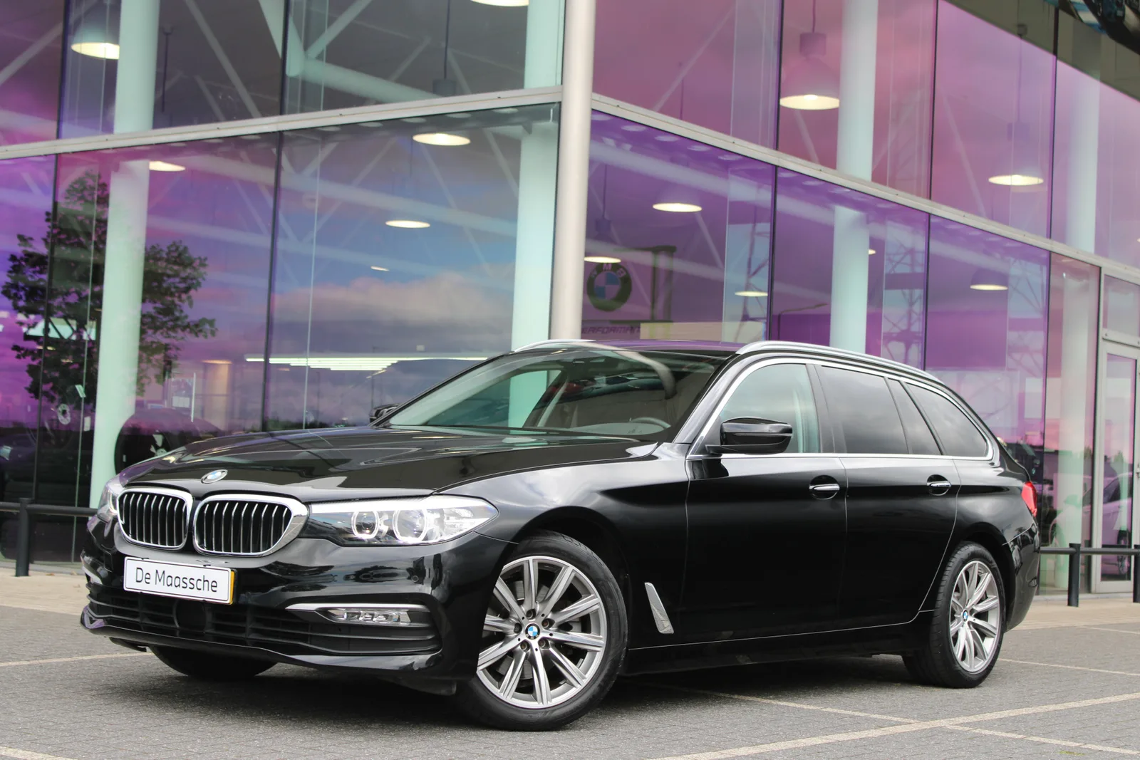 BMW 5-Serie (2017) — foto 1