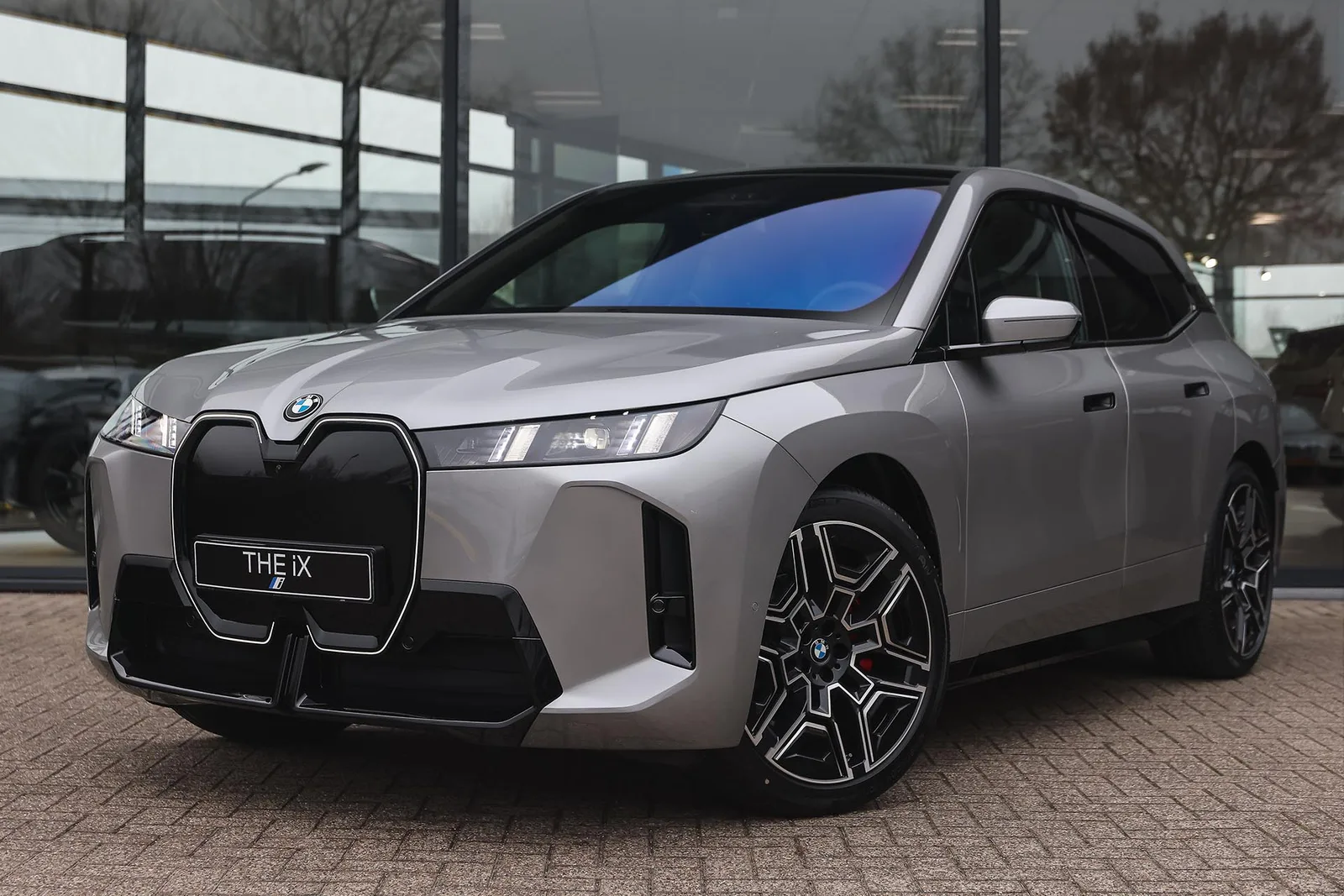 BMW iX (2026) — foto 1