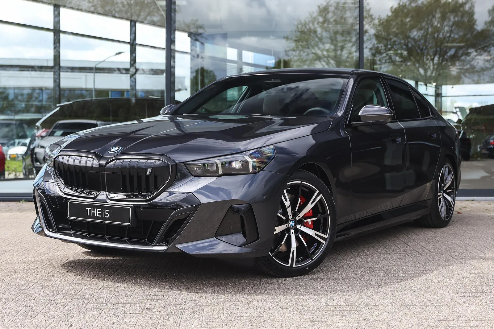 BMW i5 (2026) — foto 1
