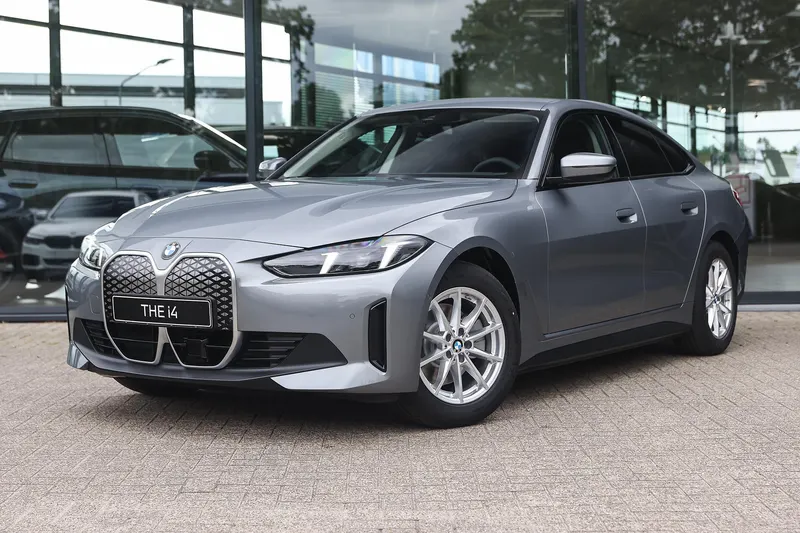 BMW i4 (2026)