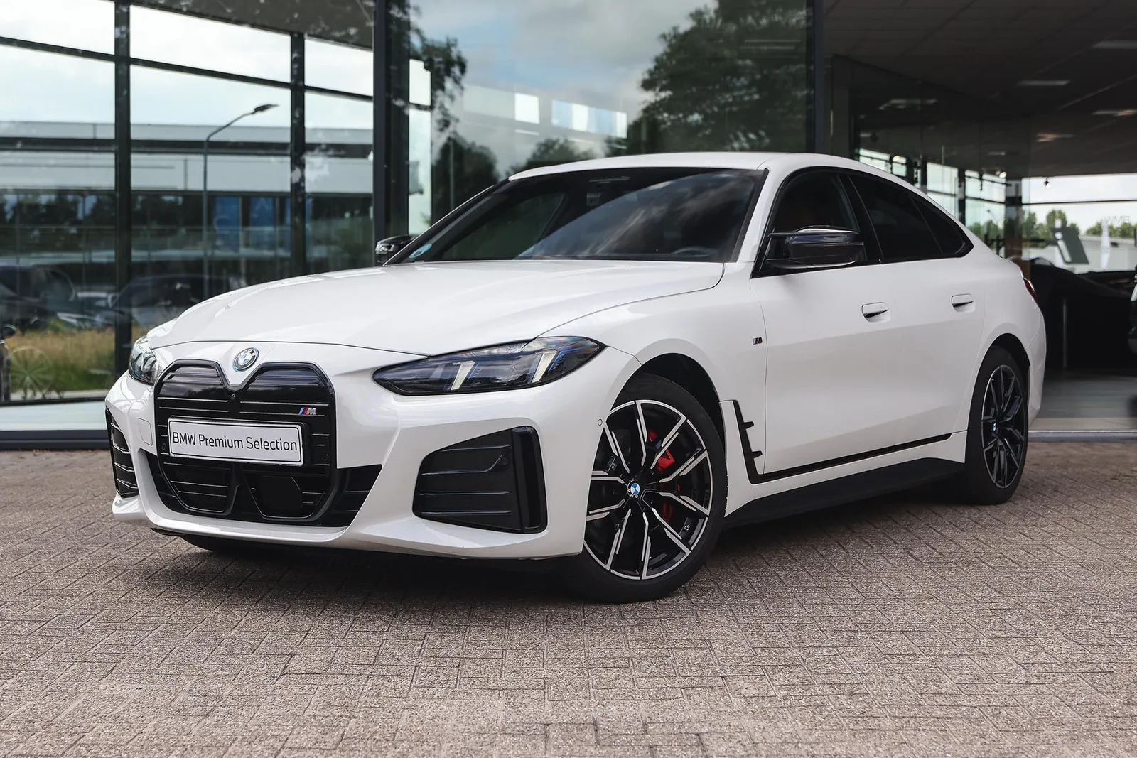 BMW i4 (2025) — foto 1