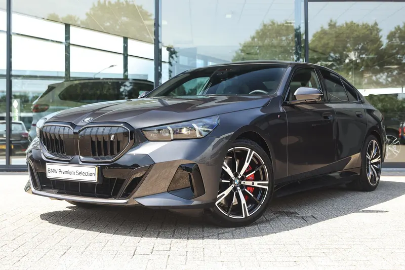 BMW i5 (2025)