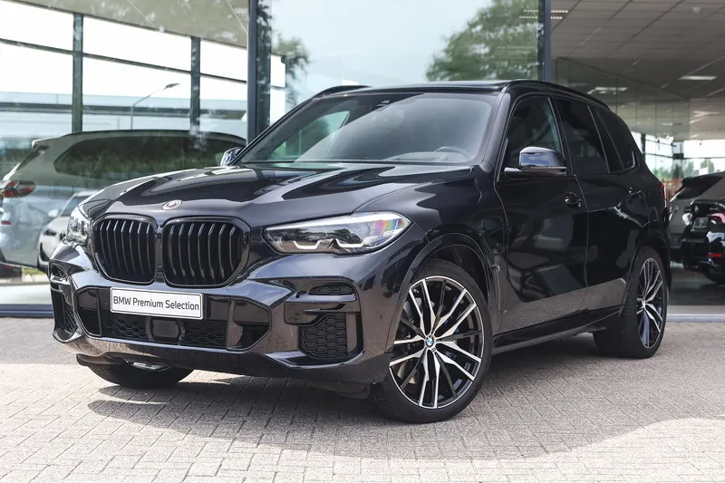 BMW X5 (2022)