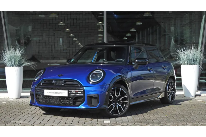 MINI Hatchback (2024)