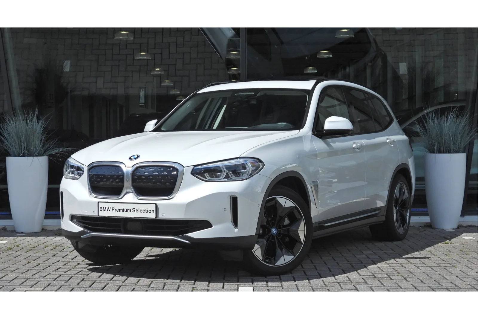 BMW iX3 (2021) — foto 1
