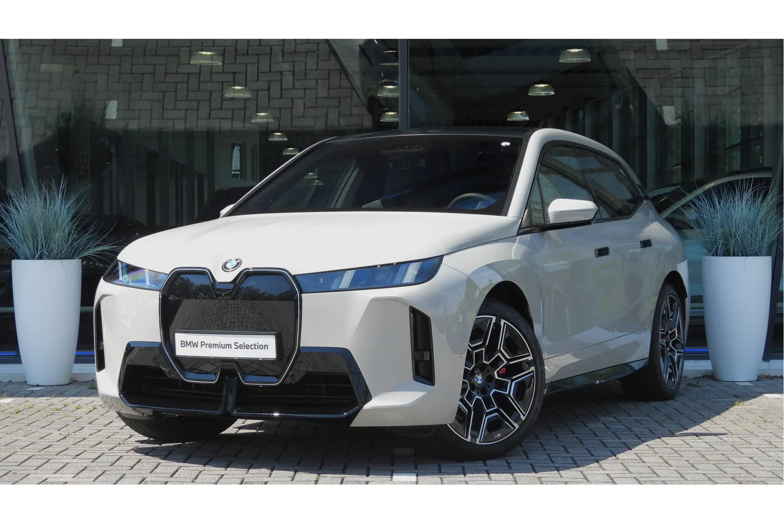 BMW iX (2025) — foto 1