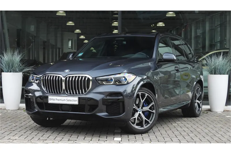 BMW X5 (2022)